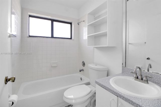 13224 SW 253rd Ter, Homestead, FL 33032