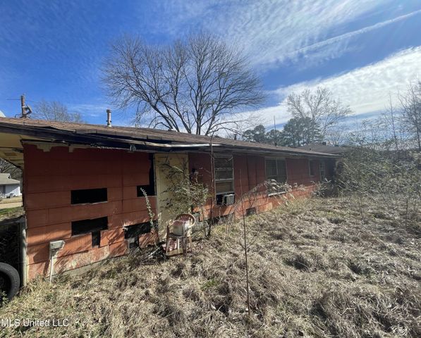 583 Lowder Drive, Jackson, MS 39209