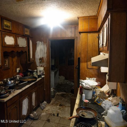 583 Lowder Drive, Jackson, MS 39209