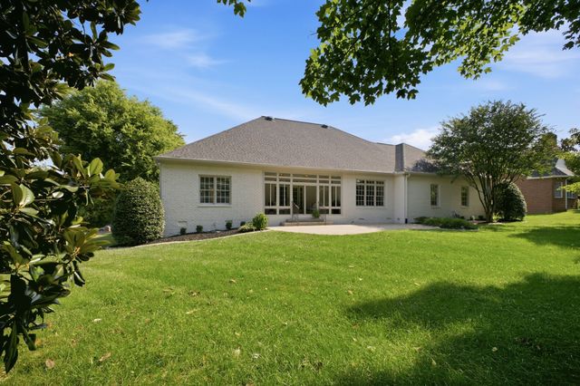 9067 Fallswood Ln, Brentwood, TN 37027