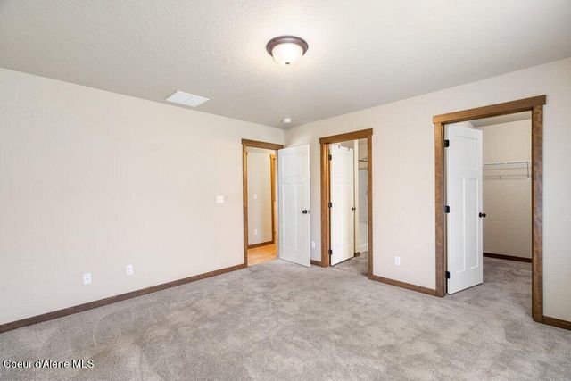 12090 N Zorich St, Rathdrum, ID 83858
