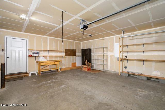 12090 N Zorich St, Rathdrum, ID 83858