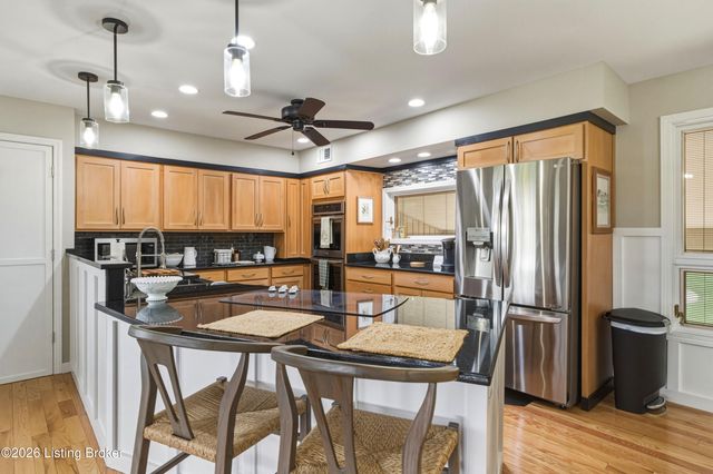 17500 Creek Rock Rd, Fisherville, KY 40023