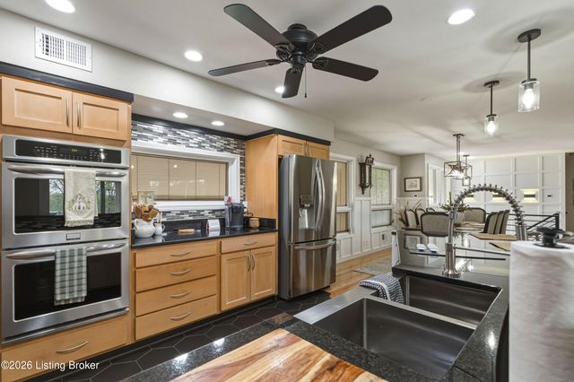 17500 Creek Rock Rd, Fisherville, KY 40023