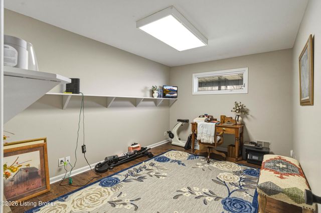 17500 Creek Rock Rd, Fisherville, KY 40023