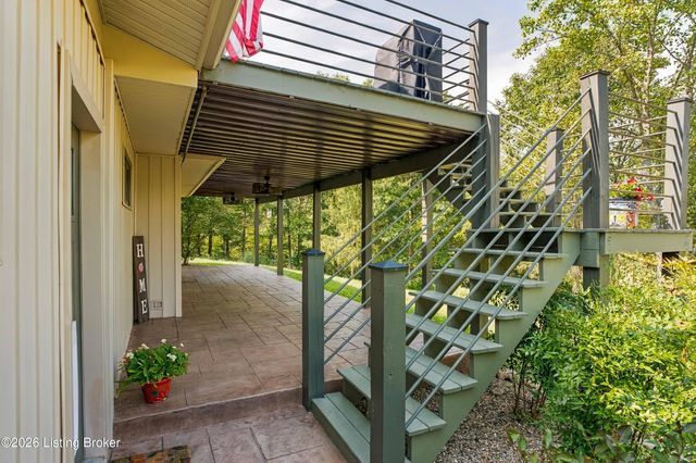 17500 Creek Rock Rd, Fisherville, KY 40023
