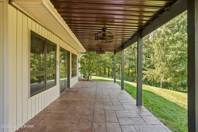 17500 Creek Rock Rd, Fisherville, KY 40023