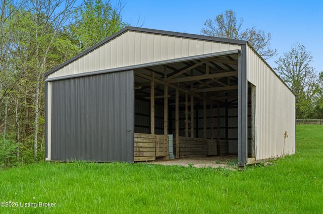 17500 Creek Rock Rd, Fisherville, KY 40023
