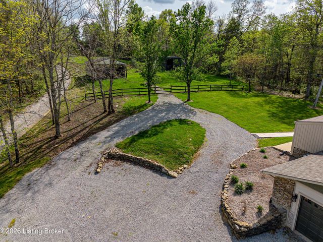 17500 Creek Rock Rd, Fisherville, KY 40023