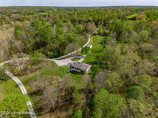 17500 Creek Rock Rd, Fisherville, KY 40023