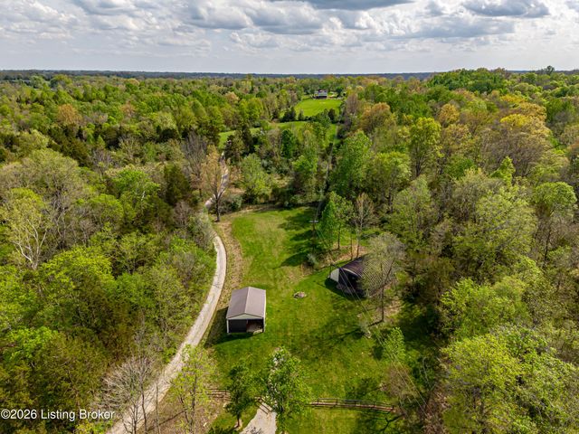 17500 Creek Rock Rd, Fisherville, KY 40023