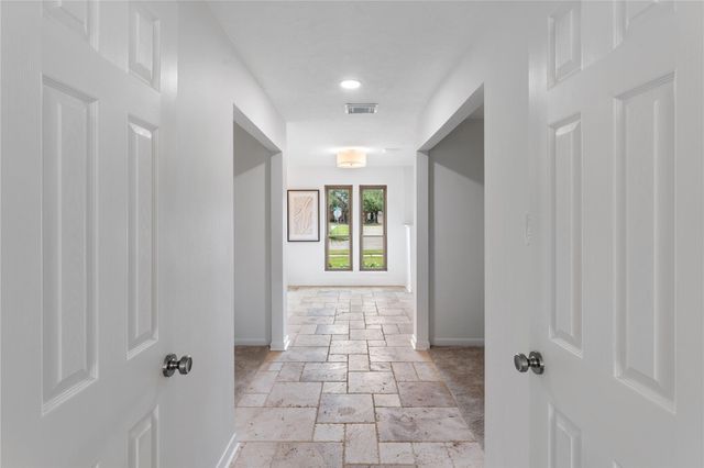 2312 Pebble Beach Drive, League City, TX 77573