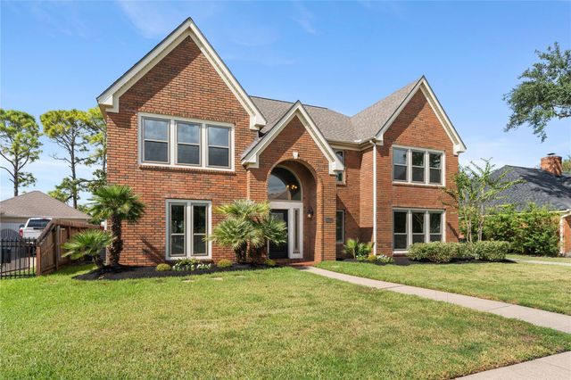 2312 Pebble Beach Drive, League City, TX 77573