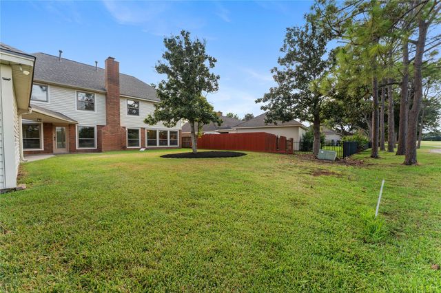 2312 Pebble Beach Drive, League City, TX 77573