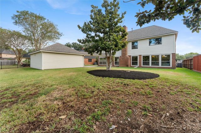 2312 Pebble Beach Drive, League City, TX 77573