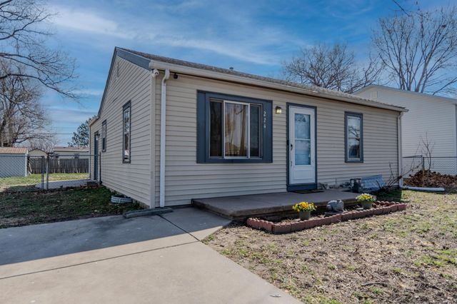 224 N Maynard Ave, Haysville, KS 67060