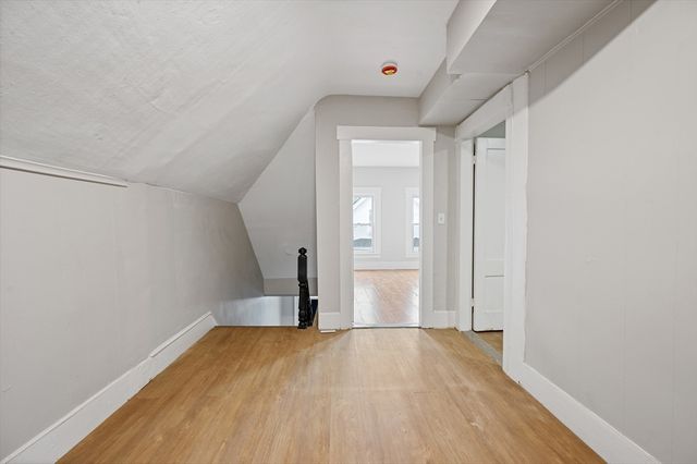 4 Pollard Ave, Lowell, MA 01850