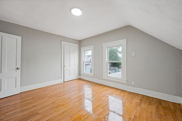 4 Pollard Ave, Lowell, MA 01850