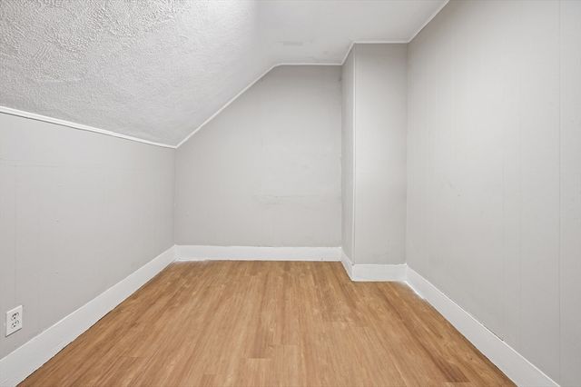 4 Pollard Ave, Lowell, MA 01850