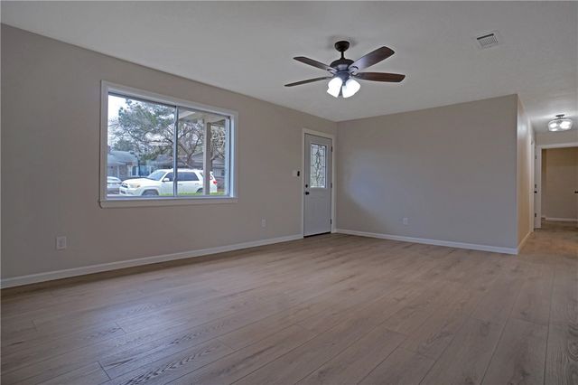 148 Bragg Circle, Russellville, AR 72802