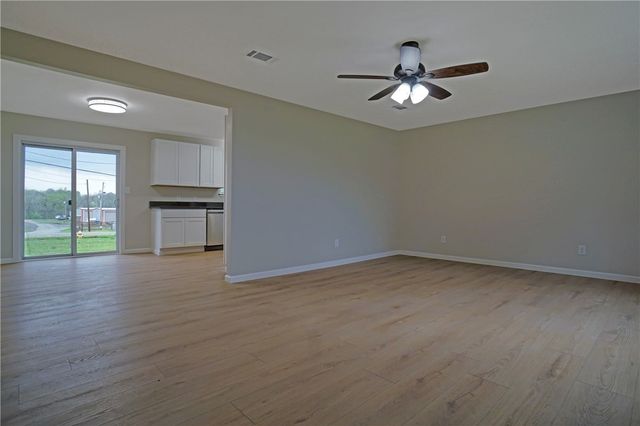 148 Bragg Circle, Russellville, AR 72802