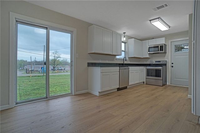 148 Bragg Circle, Russellville, AR 72802