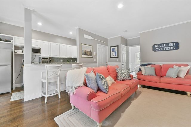 253 Gold St 2, Boston, MA 02127