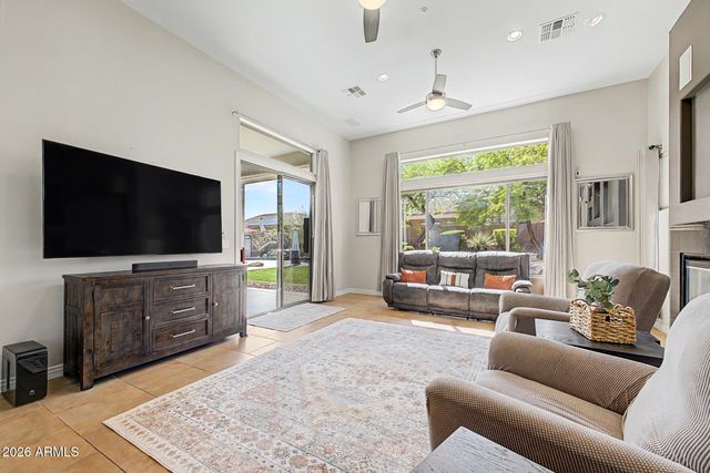 40802 N THUNDER HILLS Court, Phoenix, AZ 85086