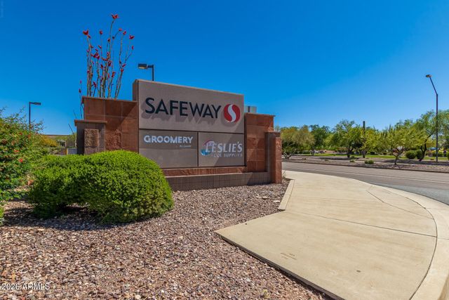 40802 N THUNDER HILLS Court, Phoenix, AZ 85086