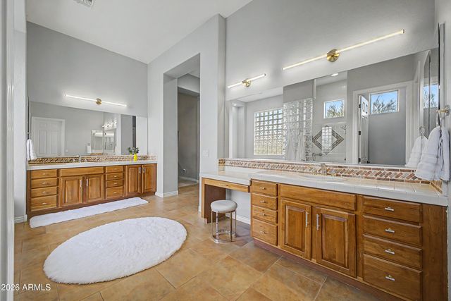 40802 N THUNDER HILLS Court, Phoenix, AZ 85086