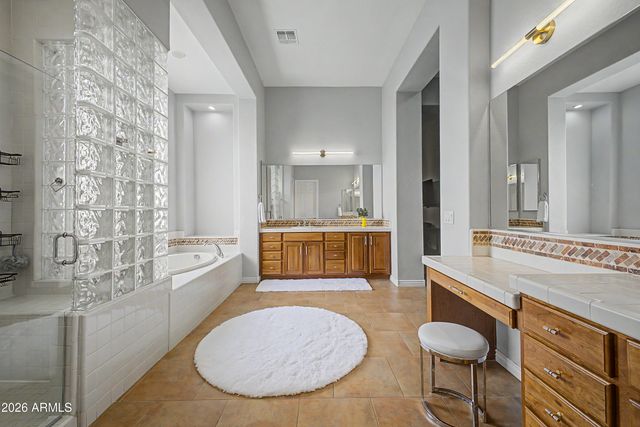 40802 N THUNDER HILLS Court, Phoenix, AZ 85086