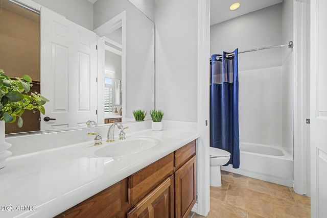 40802 N THUNDER HILLS Court, Phoenix, AZ 85086