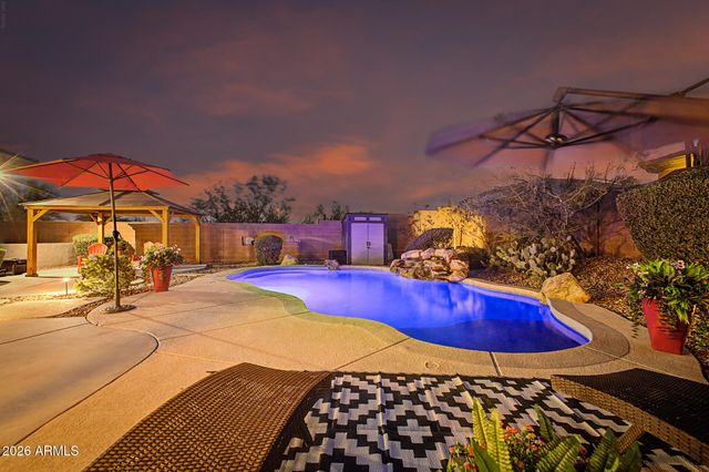 40802 N THUNDER HILLS Court, Phoenix, AZ 85086