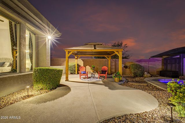 40802 N THUNDER HILLS Court, Phoenix, AZ 85086