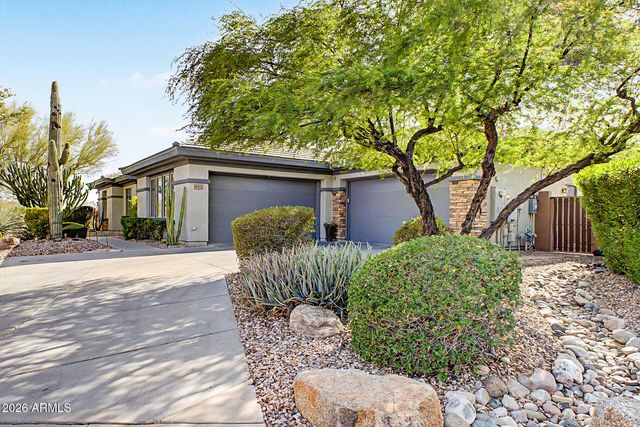 40802 N THUNDER HILLS Court, Phoenix, AZ 85086