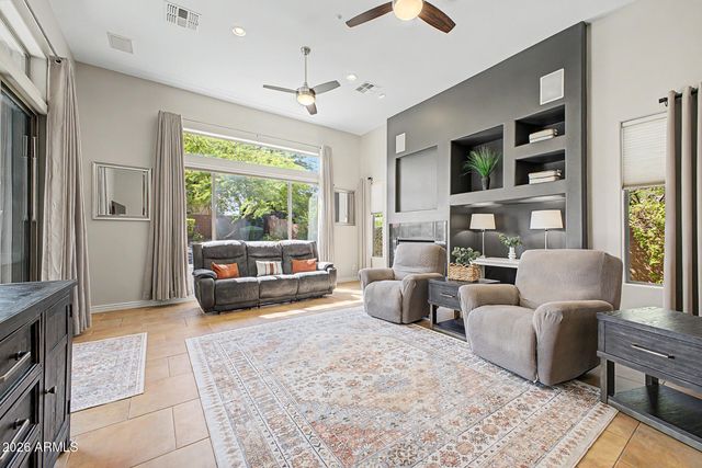 40802 N THUNDER HILLS Court, Phoenix, AZ 85086