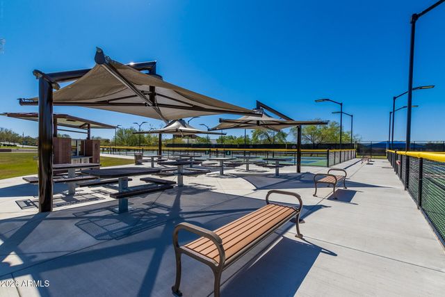 40802 N THUNDER HILLS Court, Phoenix, AZ 85086