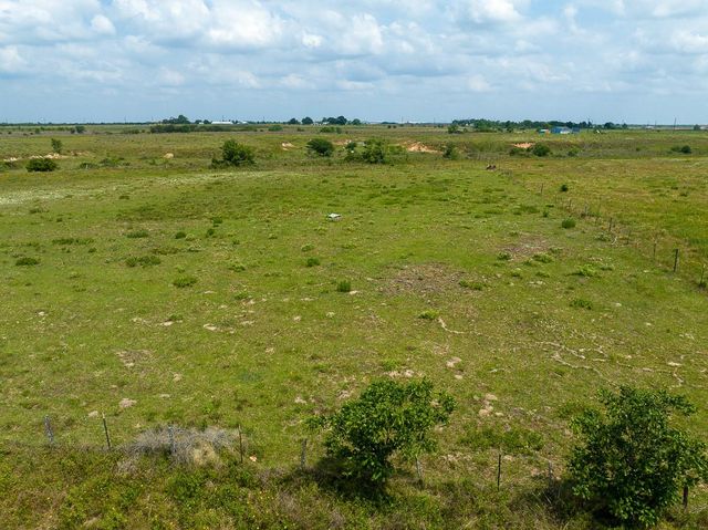 0 Wolchik Rd, Sealy, TX 77474