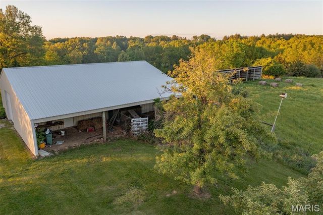 1010 Tick Ridge Road, Silex, MO 63377