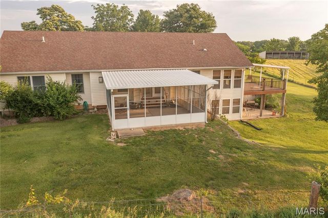 1010 Tick Ridge Road, Silex, MO 63377