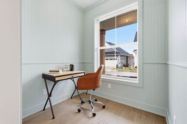 380 Laurel Curve, Golden Valley, MN 55426