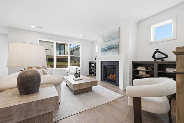 380 Laurel Curve, Golden Valley, MN 55426