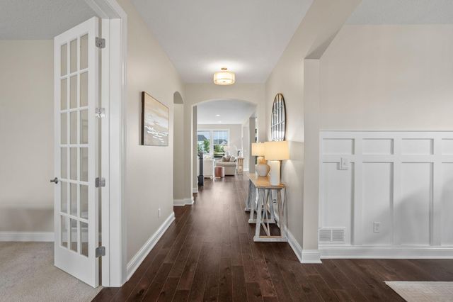 16568 Duluth Trail, Lakeville, MN 55044