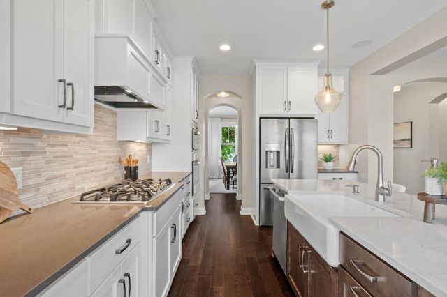 16568 Duluth Trail, Lakeville, MN 55044