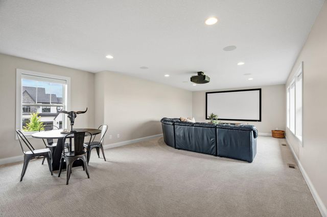 16568 Duluth Trail, Lakeville, MN 55044