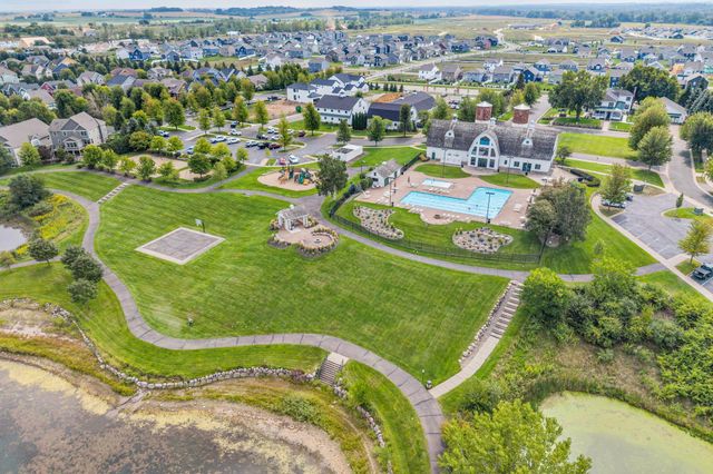 16568 Duluth Trail, Lakeville, MN 55044