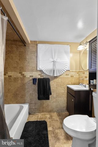 227 HAWAII AVE NE, Washington, DC 20011