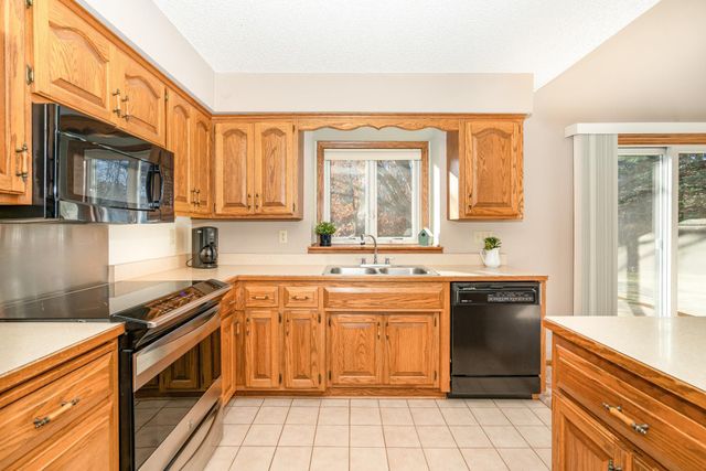 12288 Europa Avenue N, Hugo, MN 55110