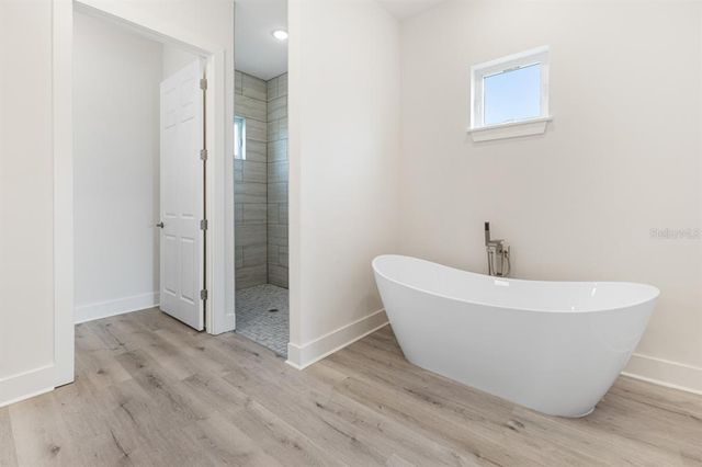 15384 HENNIPEN CIRCLE, Port Charlotte, FL 33981