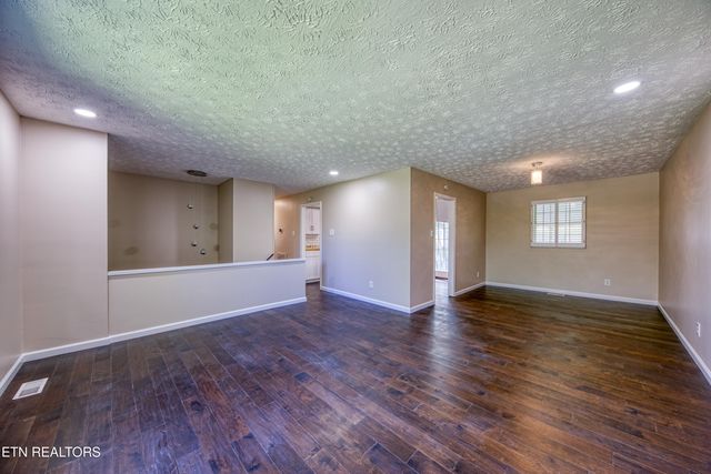 10805 Dundee Rd, Knoxville, TN 37934